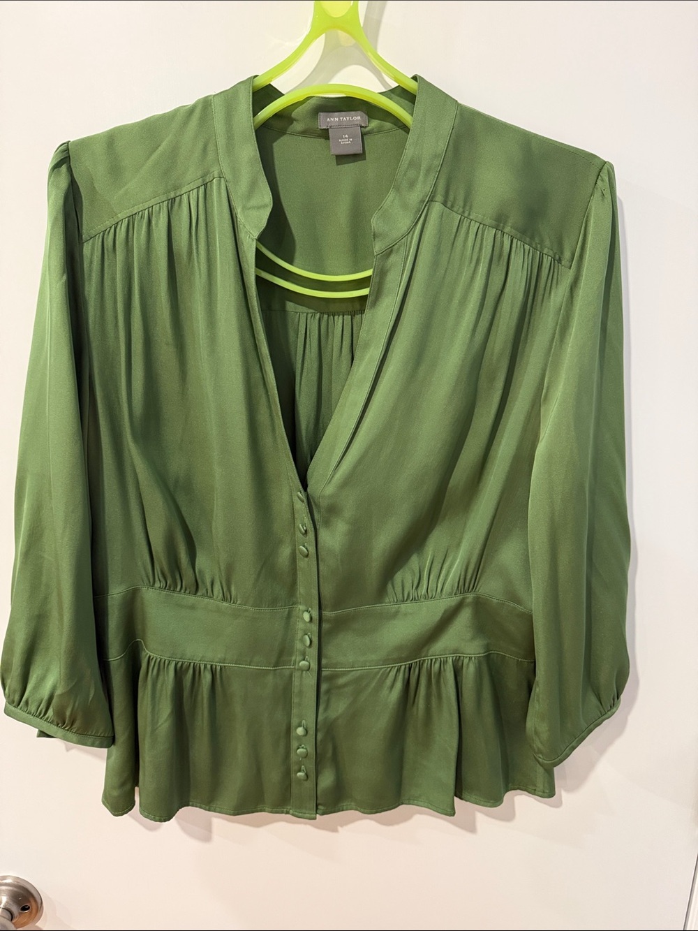 Anne Klein Green Silk V-Neck Peplum Button Blouse